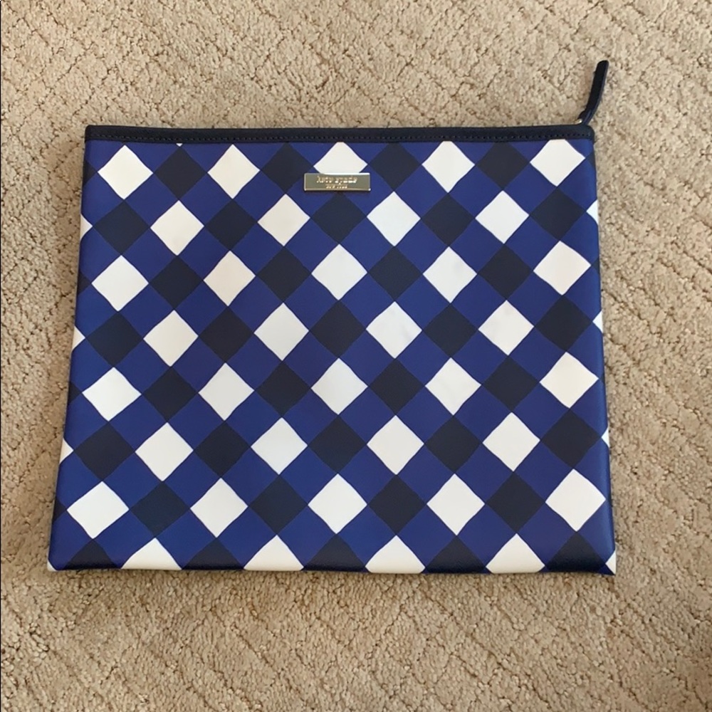 Kate spade clutch. Like new, never used